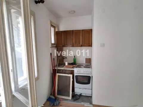 Prodaja, jednosoban stan, 38m², Kanarevo Brdo, Beograd - image 2