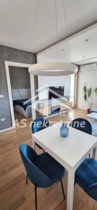 Izdavanje, dvosoban stan, 53m², Autokomanda, Voždovac Sve Podlokacije
