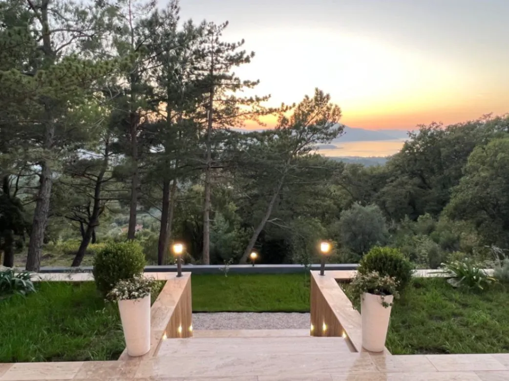Sale, house, 480m², Kavač, Kotor