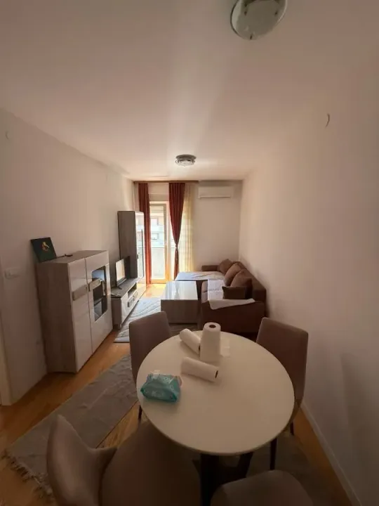 Rent, one bedroom apartment, 45m², Central Point, Podgorica