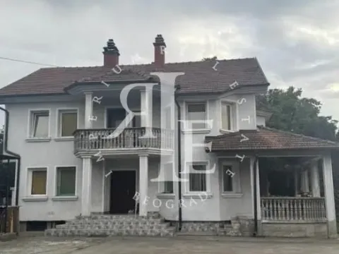 Rent, house, 340m², Zemun Sve Podlokacije, Beograd