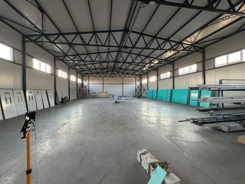 Rent, office space, 640m², Borča 1, Borča Sve Podlokacije - image 2
