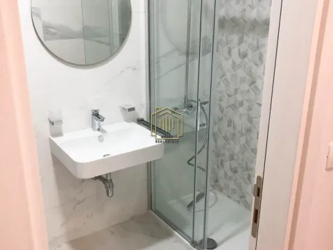 Izdavanje, jednosoban stan, 47m², Central Point, Podgorica - image 7