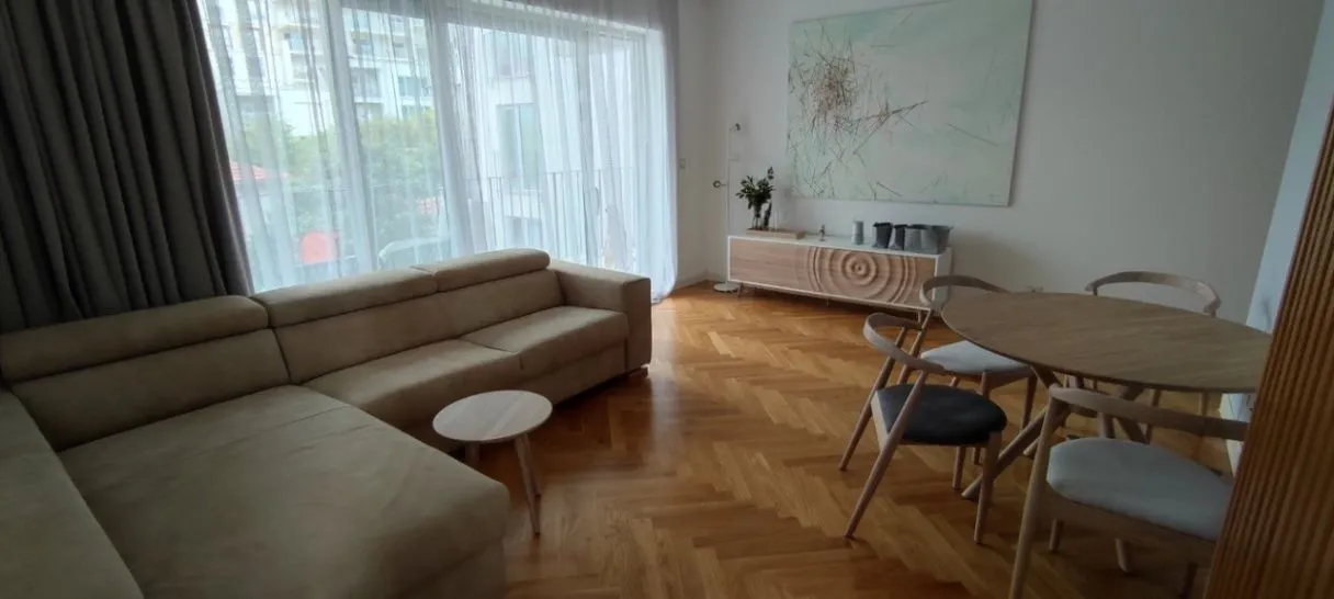 Rent, two bedroom apartment, 78m², Dobrota, Kotor