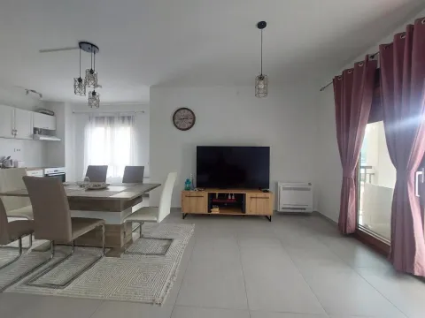 Izdavanje, dvosoban stan, 85m², Dobrota, Kotor - image 3