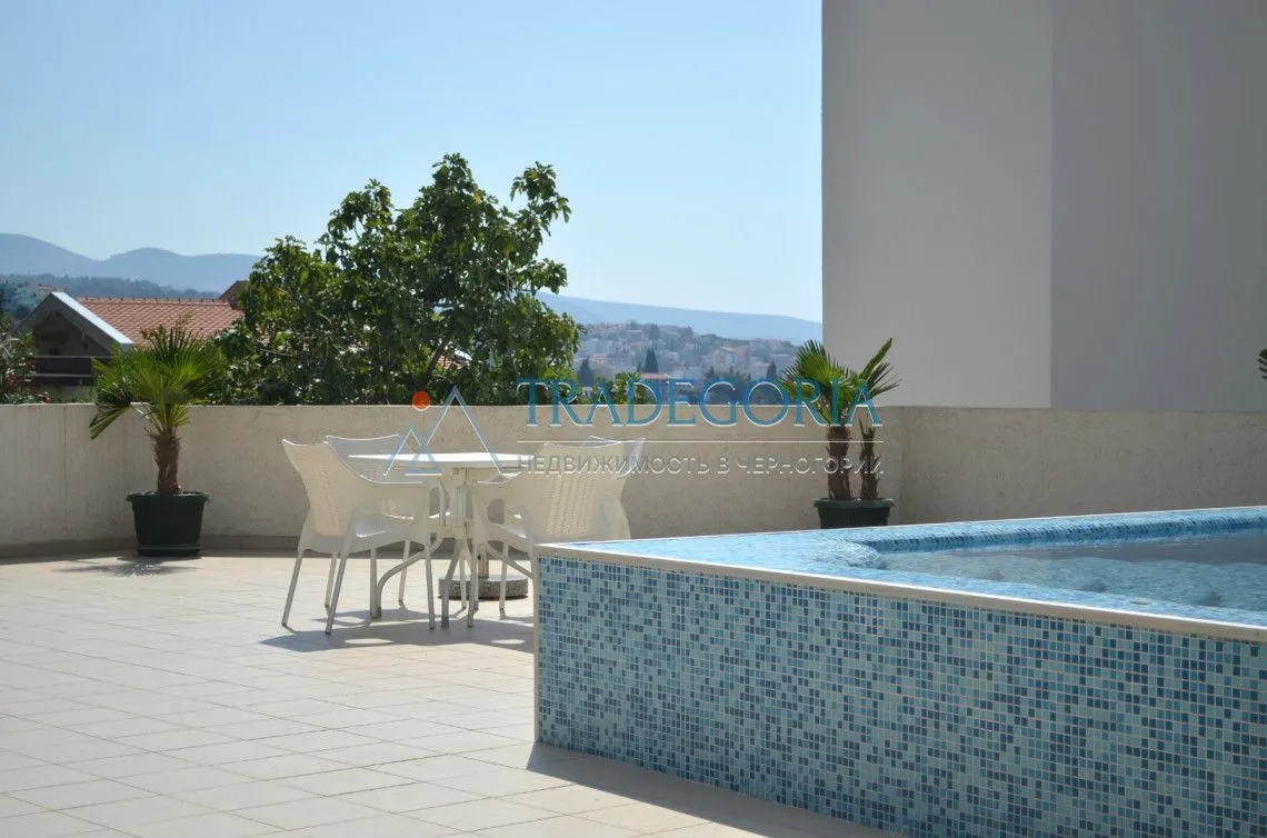 Prodaja, dvosoban stan, 81m², Dobra Voda, Bar