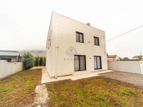 Izdavanje, kuća, 190m², Tološi, Podgorica - image 6