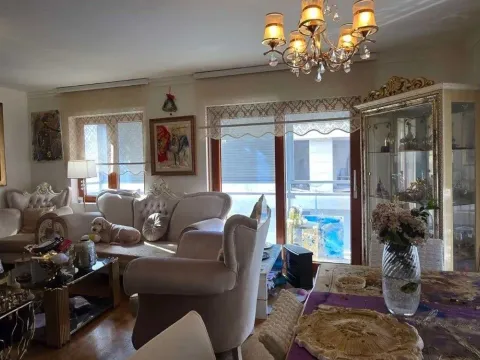 Prodaja, trosoban stan, 120m², Tološka šuma, Podgorica - image 2