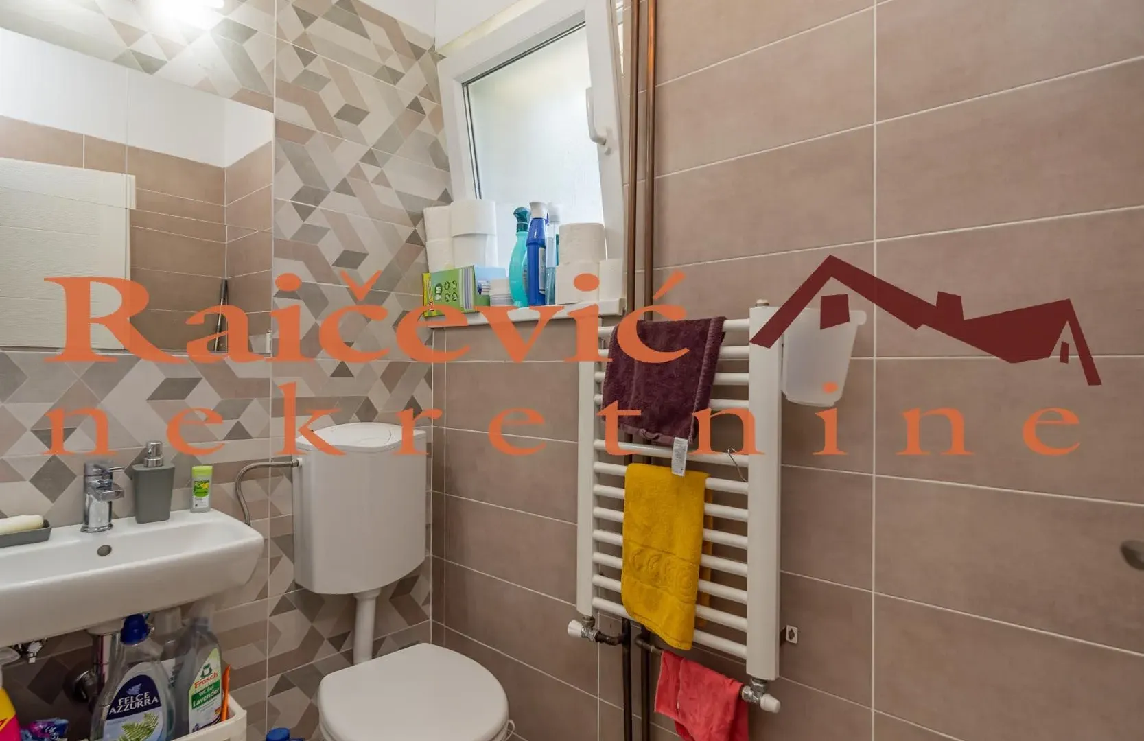 Sale, house, 220m², Rušanj, Beograd