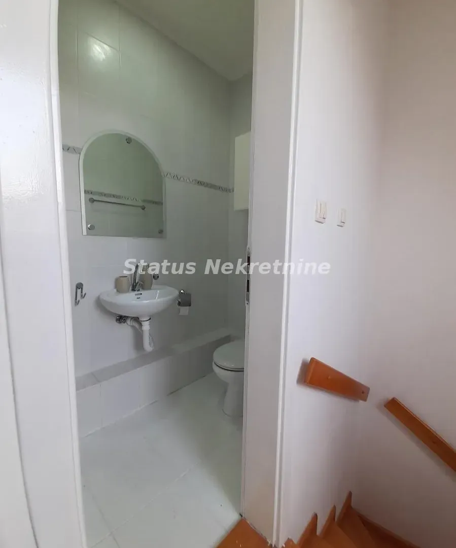 Prodaja, jednosoban stan, 42m², Centar, Novi Sad