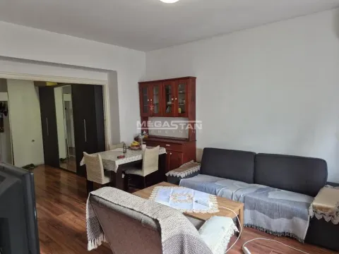 Prodaja, trosoban stan, 62m², Južni Bulevar, Vračar Sve Podlokacije - image 3