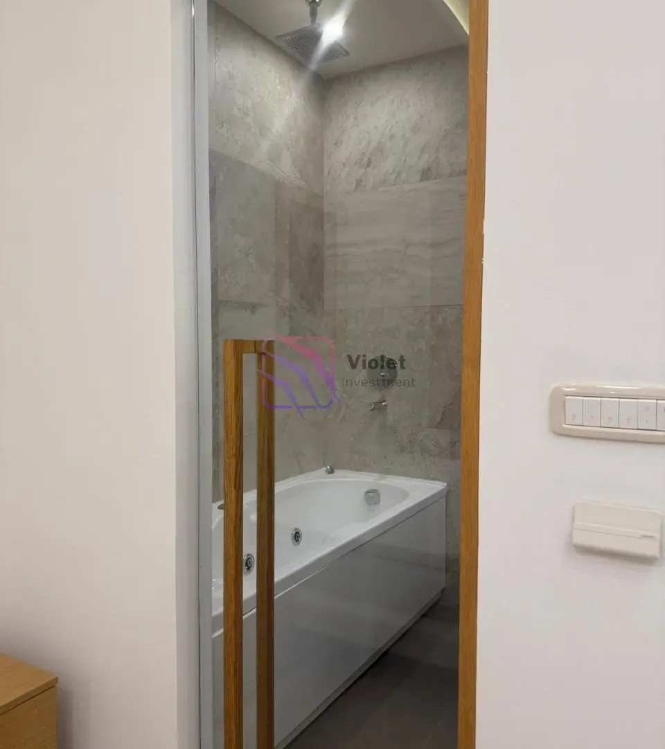 Rent, two bedroom apartment, 108m², Centar, Budva