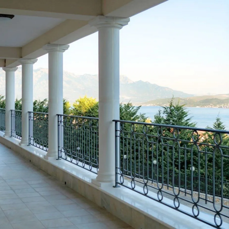Prodaja, dvosoban stan, 180m², Đenovići, Herceg Novi