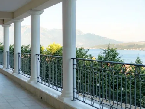 Prodaja, dvosoban stan, 180m², Đenovići, Herceg Novi - image 4