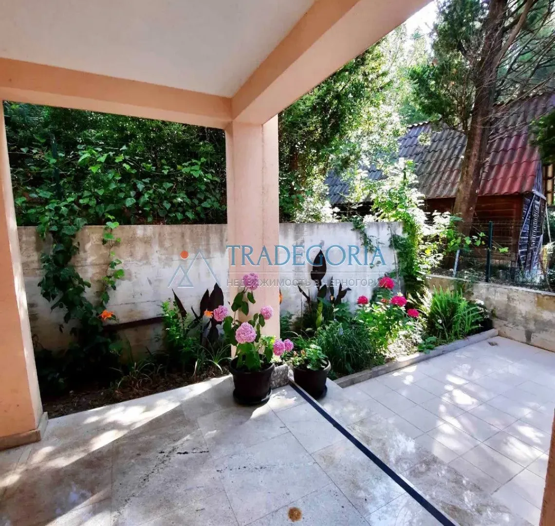 Prodaja, kuća, 180m², Bar, Crna Gora