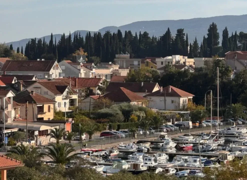 Sale, two bedroom apartment, 68m², Centar, Tivat