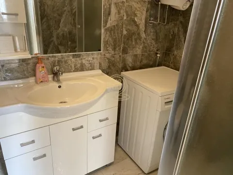 Izdavanje, trosoban stan, 92m², Tašmajdan, Palilula Sve Podlokacije - image 9