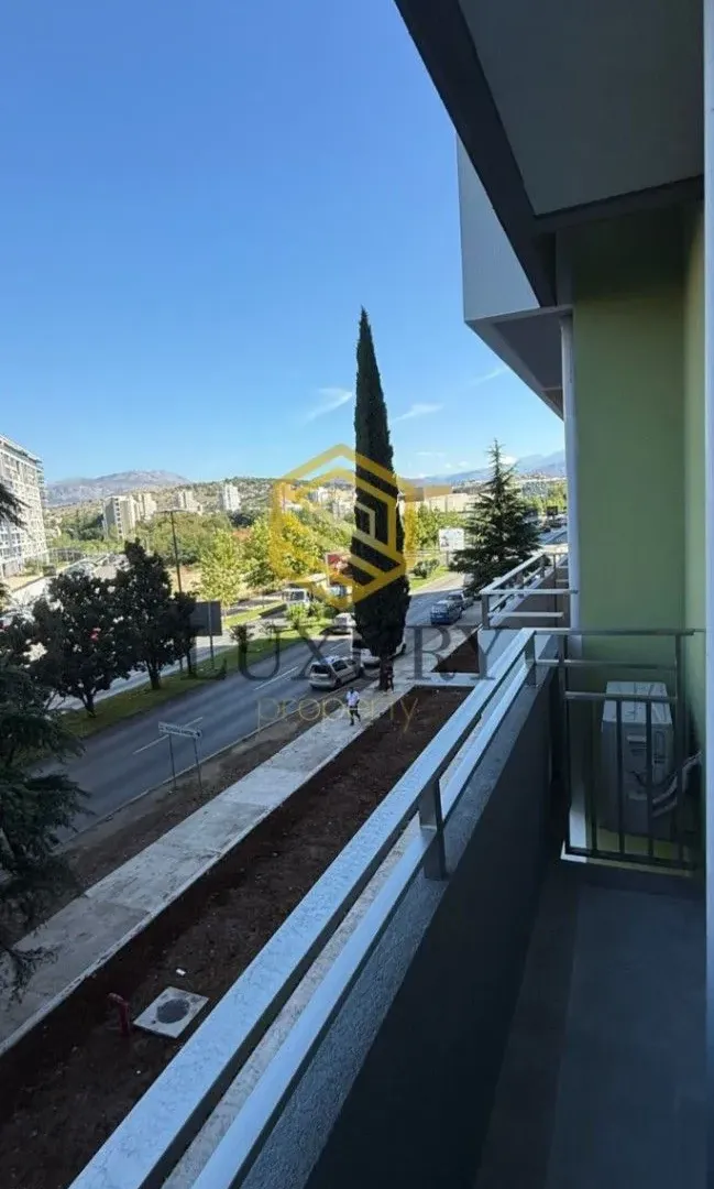 Izdavanje, jednosoban stan, 43m², Central Point, Podgorica