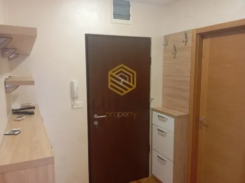 Izdavanje, jednosoban stan, 43m², City Kvart, Podgorica - image 2