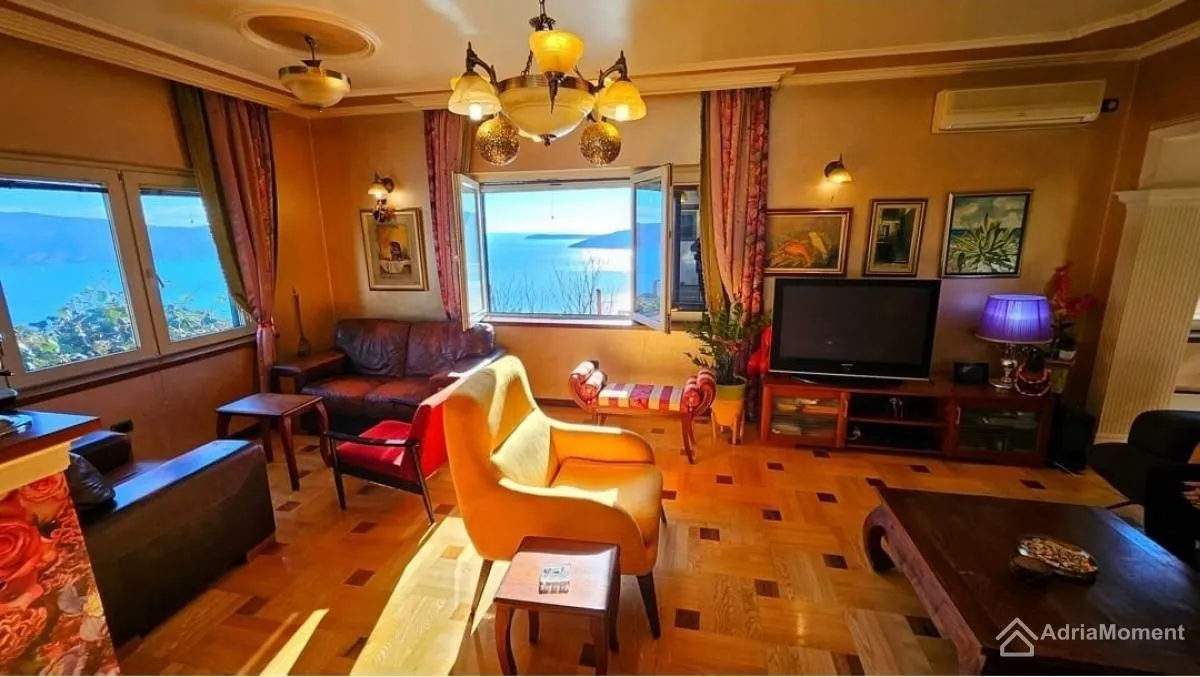 Prodaja, kuća, 296m², Herceg Novi, Crna Gora