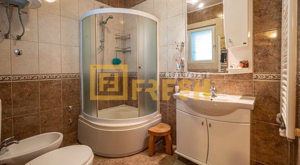 Sale, house, 240m², Kotor, Crna Gora