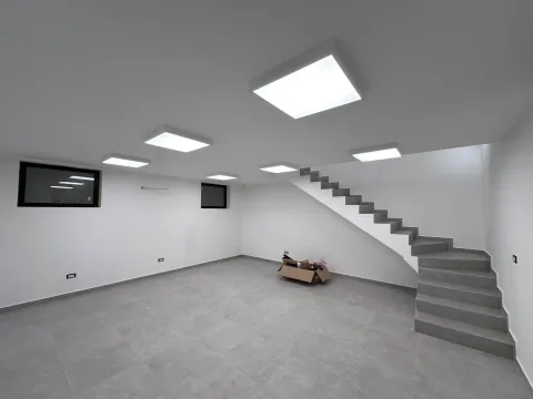 Rent, office space, 95m², City Kvart, Podgorica - image 6