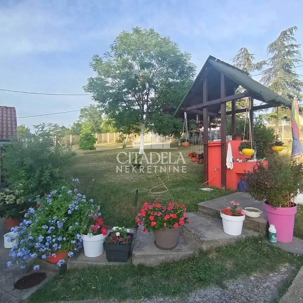 Sale, house, 399m², Arnajevo, Barajevo