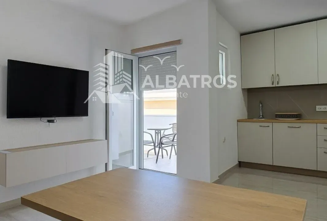 Rent, two bedroom apartment, 65m², Stari Bar, Bar