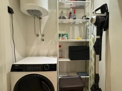 Rent, two bedroom apartment, 55m², Savski Venac, Beograd - image 11