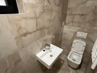 Izdavanje, trosoban stan, 99m2, Centar, Niš