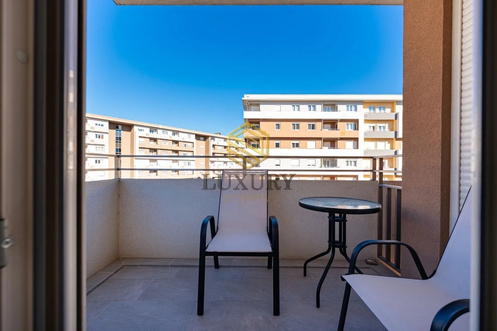 Prodaja, dvosoban stan, 68m², Central Point, Podgorica