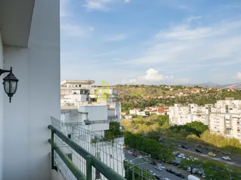 Prodaja, trosoban stan, 134m², Blok 9, Podgorica - image 4