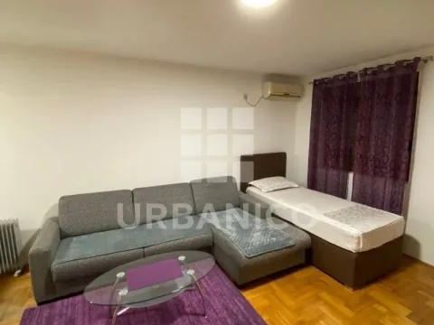 Stan in Stari Aerodrom