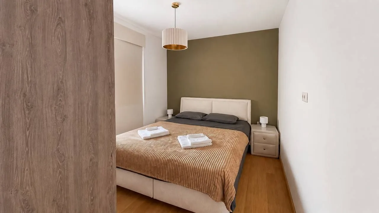 Izdavanje, jednosoban stan, 43m², Bečići, Budva