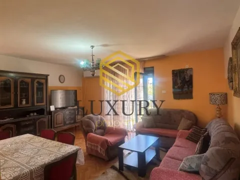 Rent, two bedroom apartment, 90m², Tološi, Podgorica - image 2