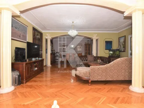 Rent, house, 752m², Zelenika, Podgorica - image 15