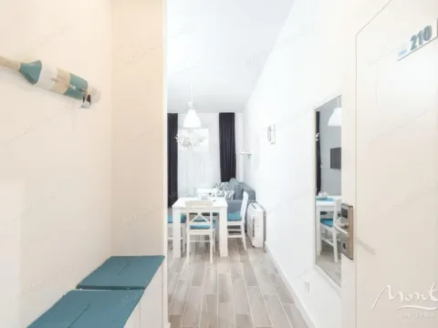 Sale, one bedroom apartment, 34m², Bečići, Budva - image 8