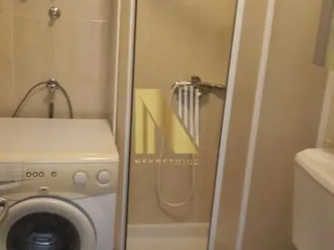 Izdavanje, garsonjera, 33m², Centar, Novi Sad - image 8