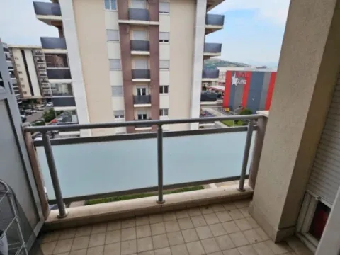 Izdavanje, jednosoban stan, 50m², City Kvart, Podgorica - image 7