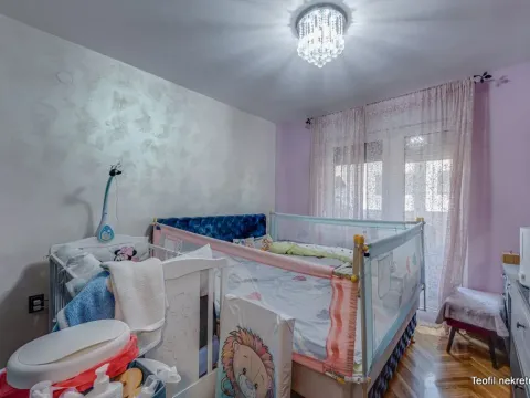 Sale, two bedroom apartment, 84m², Vračar, Šid - image 11