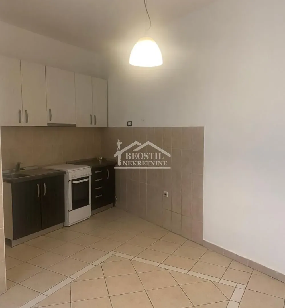 Rent, four bedroom apartment, 135m², Skadarlija, Beograd