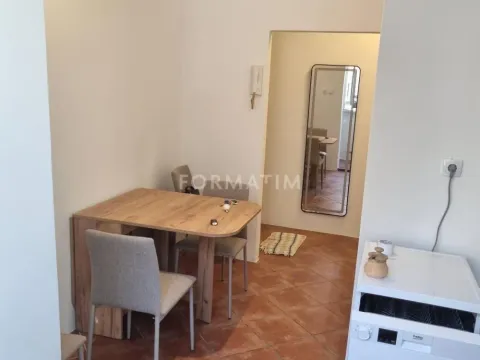 Izdavanje, dvosoban stan, 52m², Stari Grad, Beograd - image 15