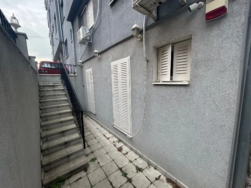 Sale, three bedroom apartment, 64m², Zvezdara Sve Podlokacije, Beograd