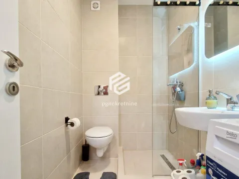 Izdavanje, dvosoban stan, 49m², Zabjelo, Podgorica - image 9