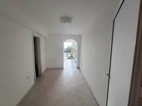 Prodaja, poslovni prostor, 173m², Petrovac, Budva - image 2