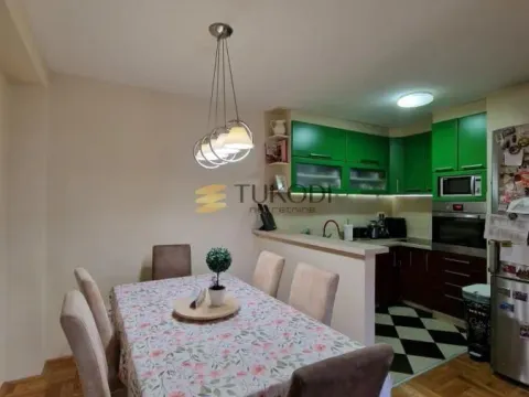 Sale, three bedroom apartment, 58m², Uciteljsko Naselje, Zvezdara Sve Podlokacije - image 6