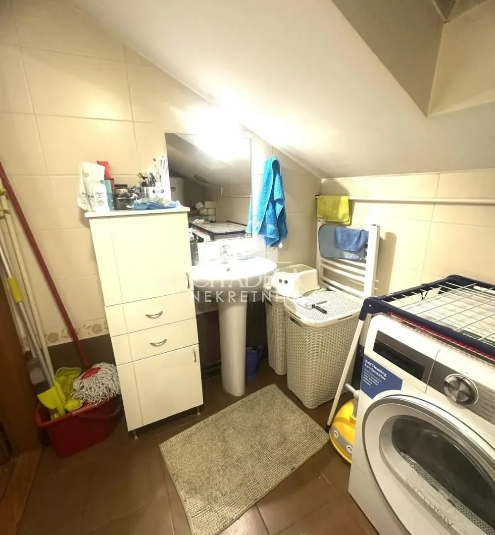 Prodaja, trosoban stan, 46m², Čukarica, Beograd