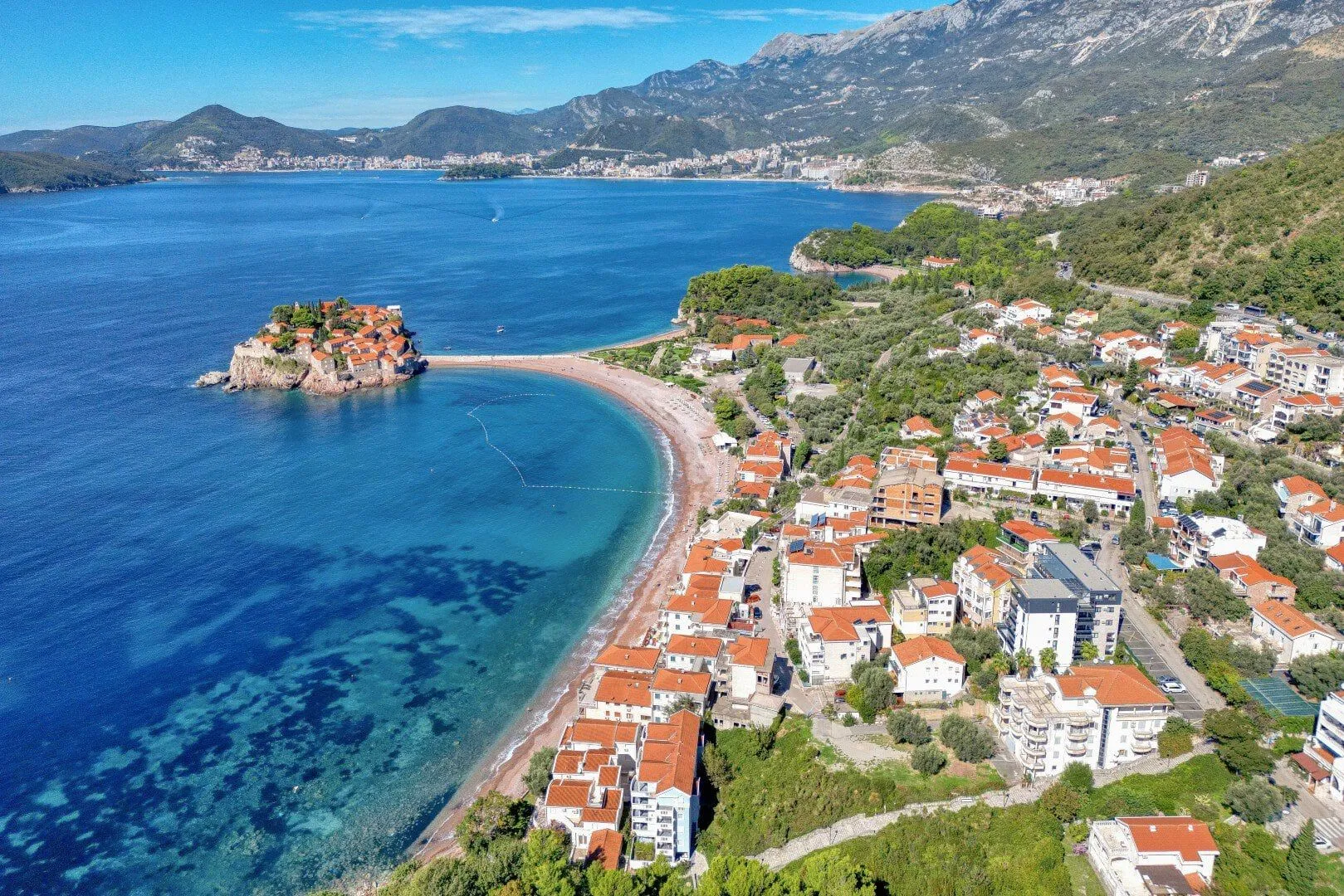 Sale, three bedroom apartment, 146m², Sveti Stefan, Budva