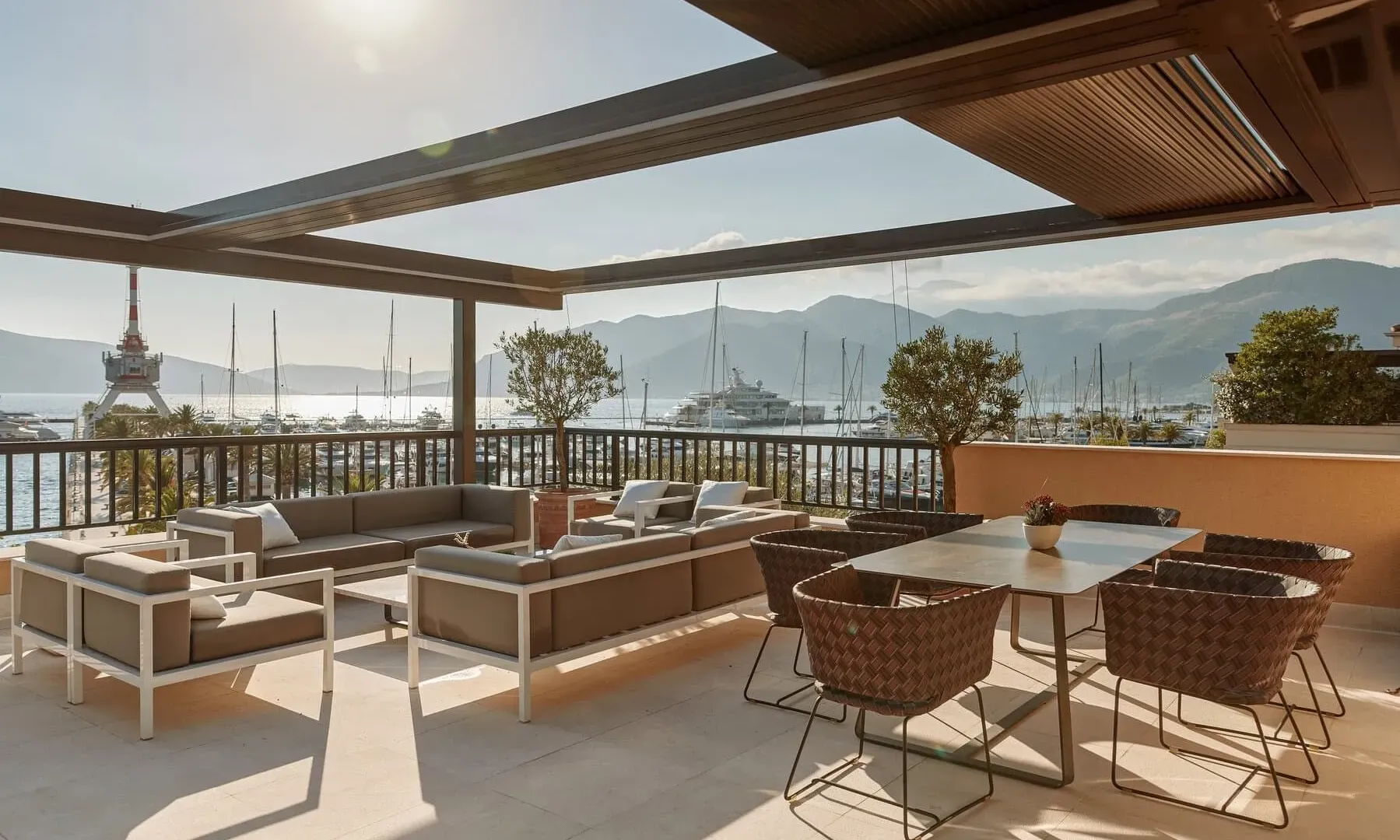 Prodaja, četvorosoban stan, 380m², Porto Montenegro, Tivat
