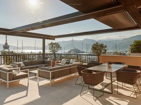 Prodaja, četvorosoban stan, 380m², Porto Montenegro, Tivat - image 25